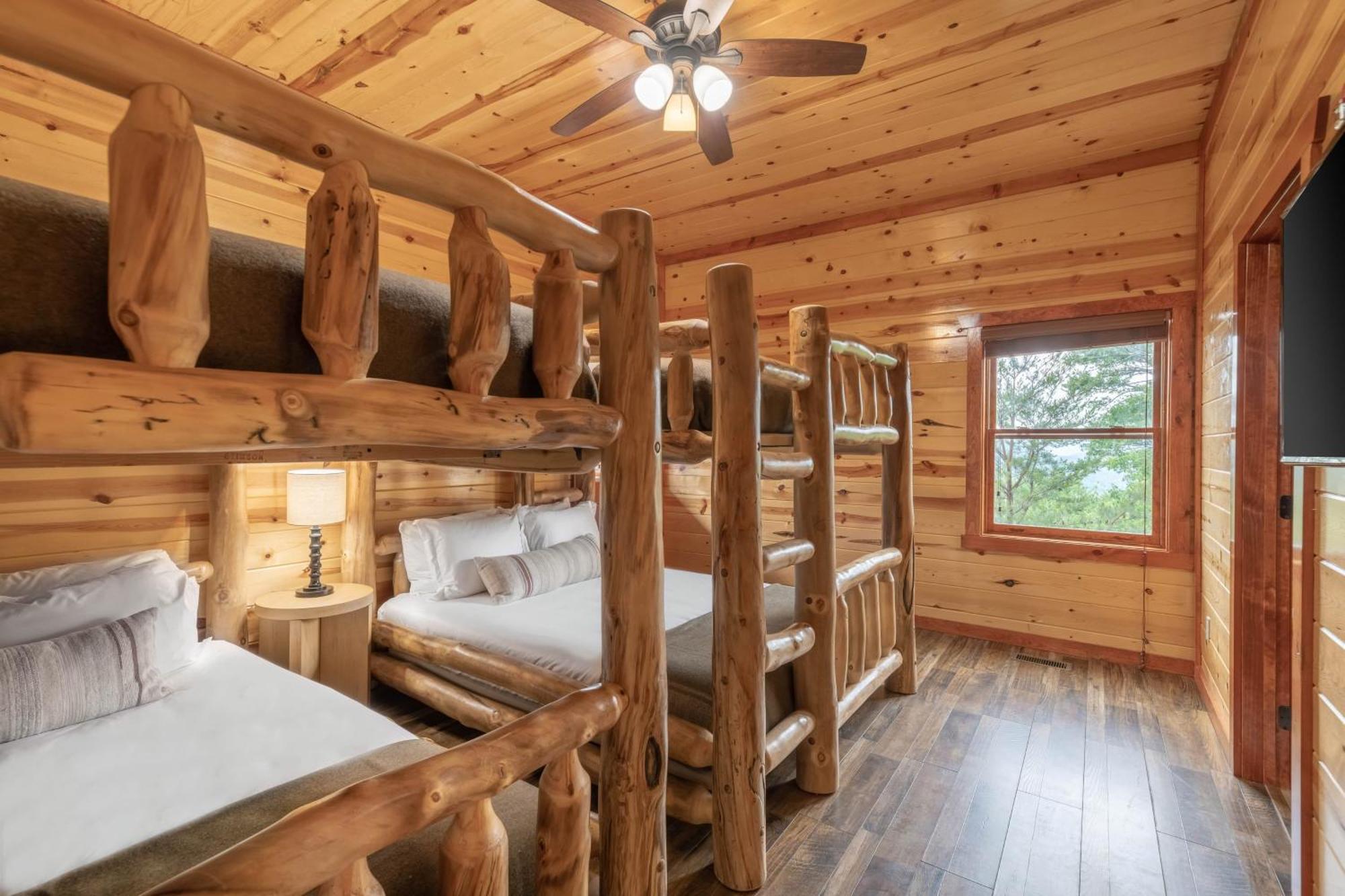 Sugarland By Avantstay Sleeps 28 Home Theatre Two Hot Tubs Indoor Pool Incredible Views Pigeon Forge Exteriér fotografie
